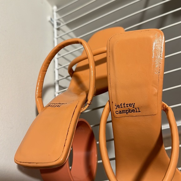 Jeffrey Campbell Rite-Round Heels - Picture 4 of 7